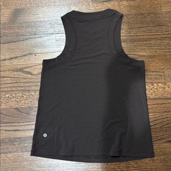 Lululemon Jersey Training Tank Top in Sequoia size 4 - Picture 4 of 4